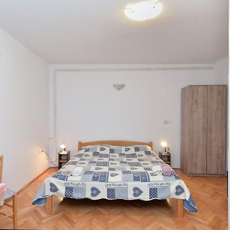 Rooms Veli Vrh 2208 بولا المظهر الخارجي الصورة