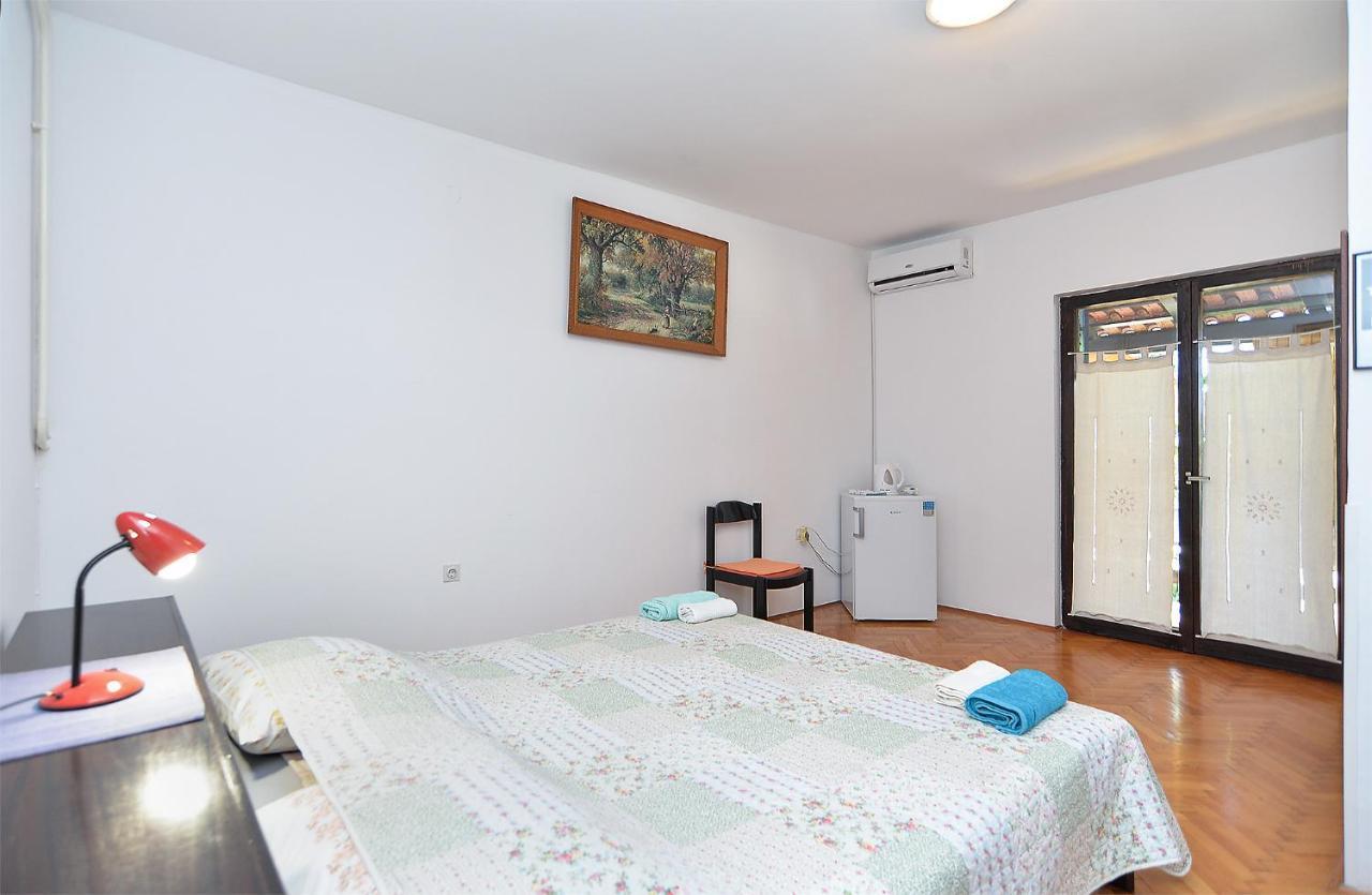 Rooms Veli Vrh 2208 بولا المظهر الخارجي الصورة