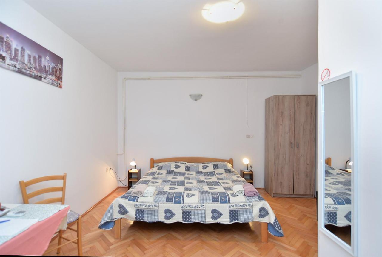 Rooms Veli Vrh 2208 بولا المظهر الخارجي الصورة